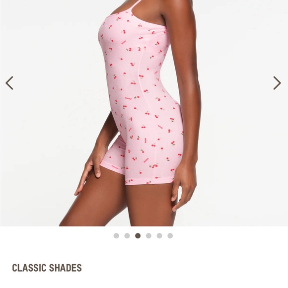 Skims cherry blossom onesie size large - Picture 5 of 9